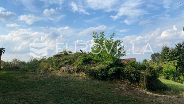 Gornji Kneginec, Mali Vrh, byggegrund i M1-zone