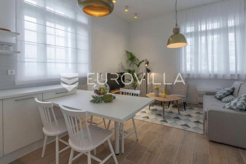 Opatija, Centar, 5 luksuzno uređenih apartmana s uhodanim poslovanjem, investicijska prilika - 14