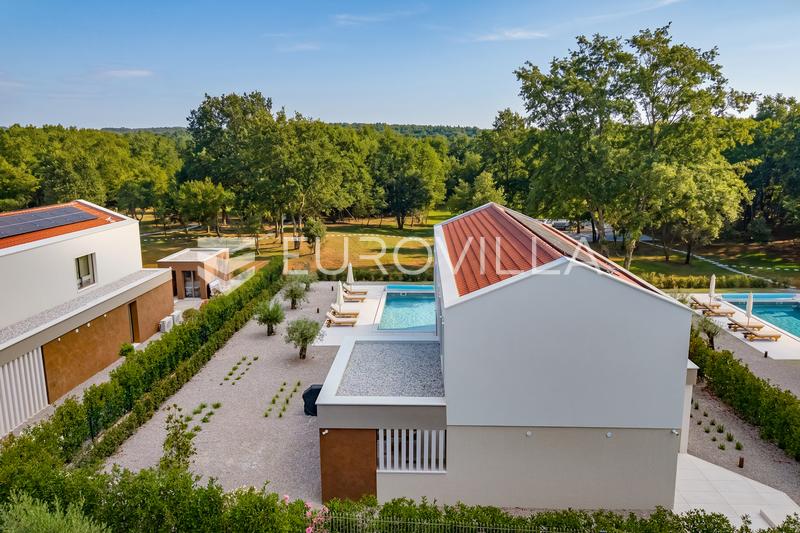 Istrien, Labin - top moderne Villa A, beheizter Pool 48 m², 2710 m² Landschaftsgarten - 8