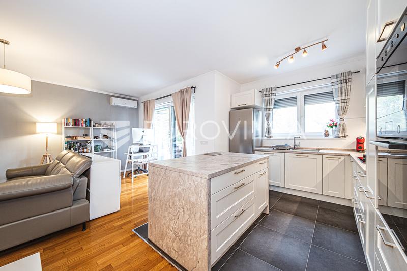 Zagreb, Mlinovi, kaunis kolmen huoneen huoneisto puutarhalla ja 2 autopaikalla, 108,86 m² - 7