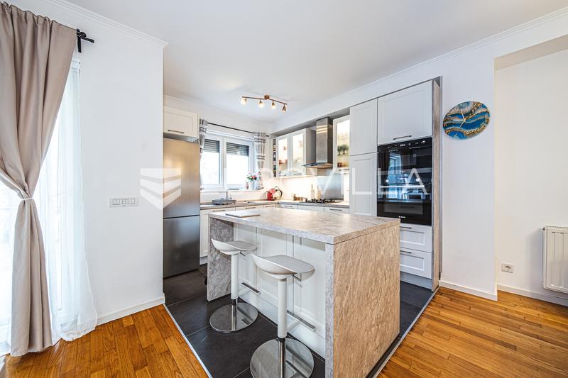 Zagreb, Mlinovi, kaunis kolmen huoneen huoneisto puutarhalla ja 2 autopaikalla, 108,86 m² - 5