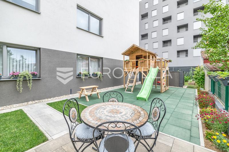 Zagreb, Vrapče, Bolnička, luksuzan četverosoban stan s vrtom 140 m², garaža - 11