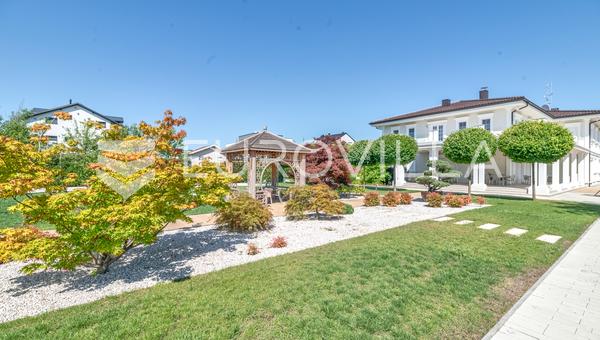Zágráb, Blato, luxusvilla 1200 m² úszómedencével egy 6.750 m²-es telken