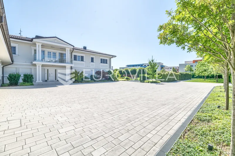 Zagreb, Blato, luksuzna villa 1200 m² s bazenom na imanju od 6.750 m² 30