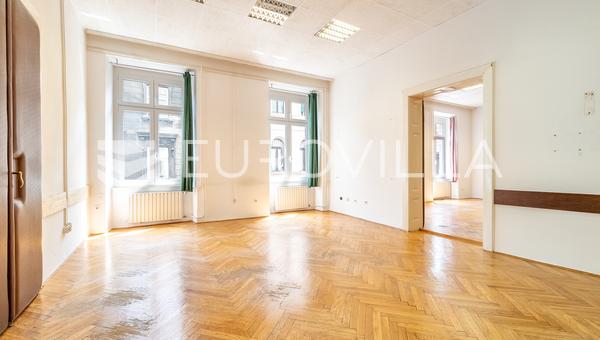 Zagreb, calle Teslina, espacio de oficina de 222 m²