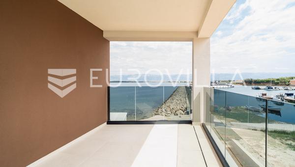 Zadar, Privlaka, luxusní dvoupokojový byt, 1. řada k moři, 92,80 m²