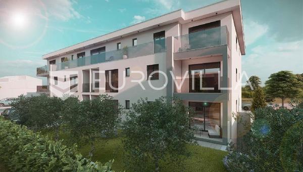 Istra, Štinjan, dvosoban stan AE u prizemlju 54,59 m², novogradnja