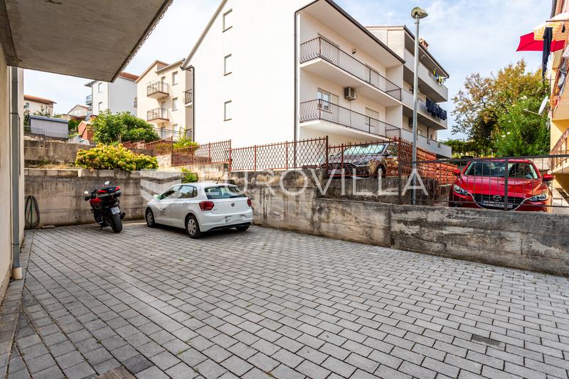 Stobrec, 3 daireli, iyi inşa edilmiş bir ev, toplam alanı 561 m² - 3