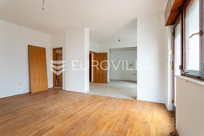 Stobrec, 3 daireli, iyi inşa edilmiş bir ev, toplam alanı 561 m² - 19