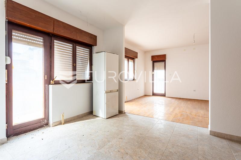 Stobrec, 3 daireli, iyi inşa edilmiş bir ev, toplam alanı 561 m² - 21