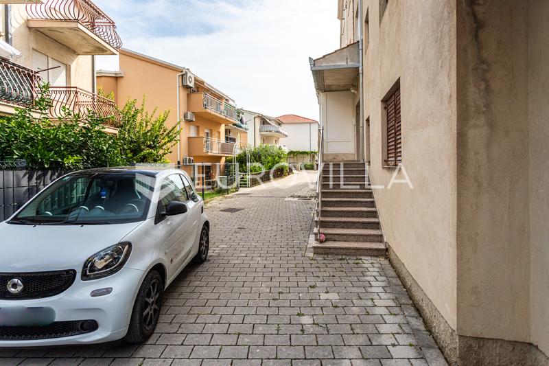 Stobrec, 3 daireli, iyi inşa edilmiş bir ev, toplam alanı 561 m² - 6