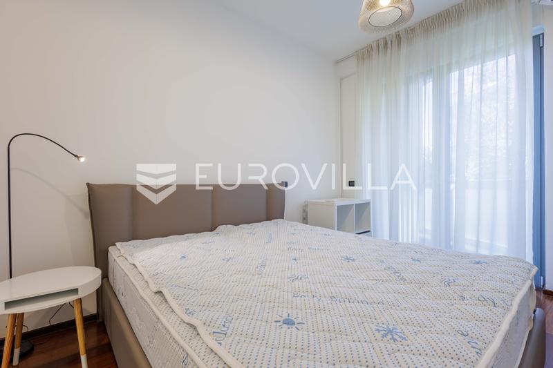 Centre de Pula, Appartement moderne, une combinaison de confort et d'emplacement de choix - 26