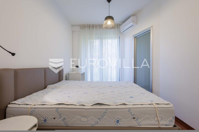 Centre de Pula, Appartement moderne, une combinaison de confort et d'emplacement de choix - 40