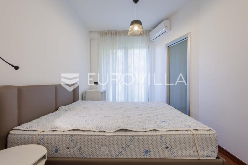 Centre de Pula, Appartement moderne, une combinaison de confort et d'emplacement de choix - 25