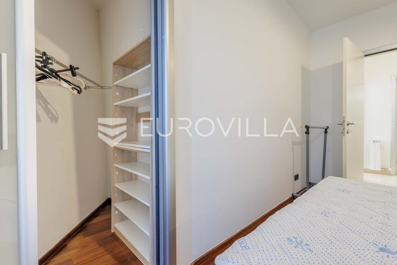 Centre de Pula, Appartement moderne, une combinaison de confort et d'emplacement de choix - 23