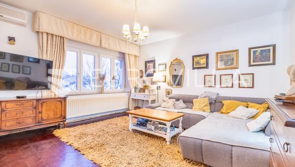 Zagreb, BROZOVA, prostran trosoban stan, 80 m², balkon i parkirno mjesto