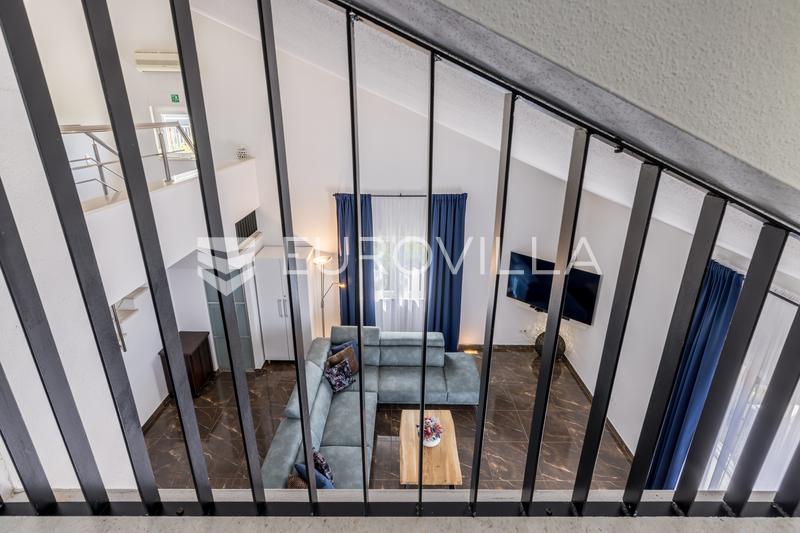 Kaštel Stari, attractive house with a swimming pool in a quiet location - 18