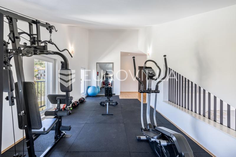 Kaštel Stari, attractive house with a swimming pool in a quiet location - 16