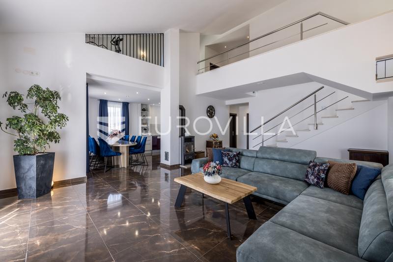 Kaštel Stari, attractive house with a swimming pool in a quiet location - 24