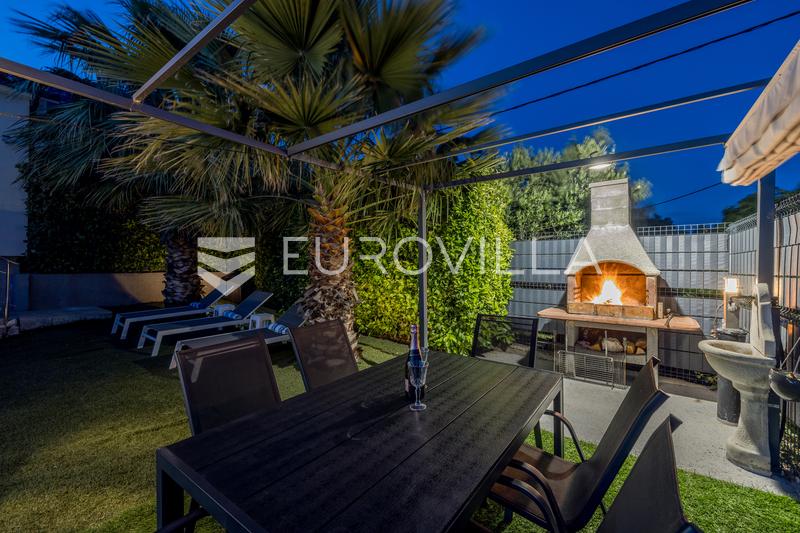 Kaštel Stari, attractive house with a swimming pool in a quiet location - 47