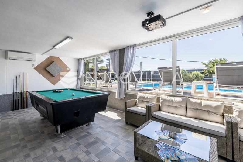 Kaštel Stari, attractive house with a swimming pool in a quiet location - 34