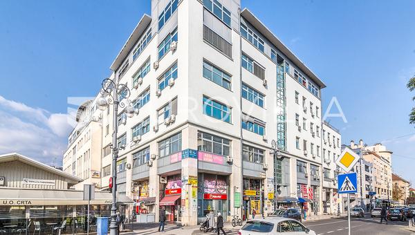 Zagrzeb, plac Kvaternika, lokal handlowy 25 m² z możliwością wynajęcia tarasu