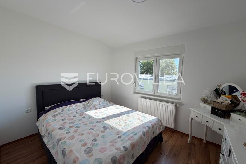 Đakovo, Keskusta - Täysin remontoitu kaksitasoinen kolmion asunto, 73 m² - 17