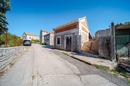 Otok Korčula, Žrnovo, nedovršena kuća u centru Žrnova - 3