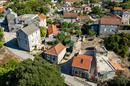 Otok Korčula, Žrnovo, nedovršena kuća u centru Žrnova - 1