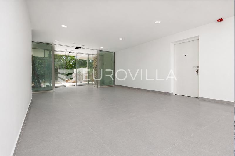 Opatija Privé, ekskluzivan trosoban stan 68 m², bazen, teretana - 13