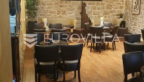 Istrien, Rovinj, veletableret restaurationslokale på 152 m² med en central og befærdet beliggenhed i byen