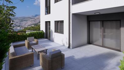Omiška rivijera, jednosoban stan s prostranom terasom u prizemlju moderne novogradnje, 68.88 m²