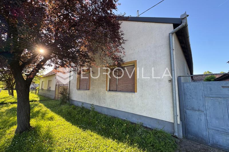 Strizivojna, hus 175 m² på en tomt på 2794 m² - 1