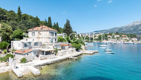 Otok Korčula, grad Korčula, apartmani uz more u blizini stare jezgre