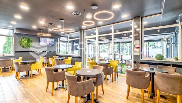 Zagreb, Sesvete - Erhvervsejendom i to plan, 443,27 m²
