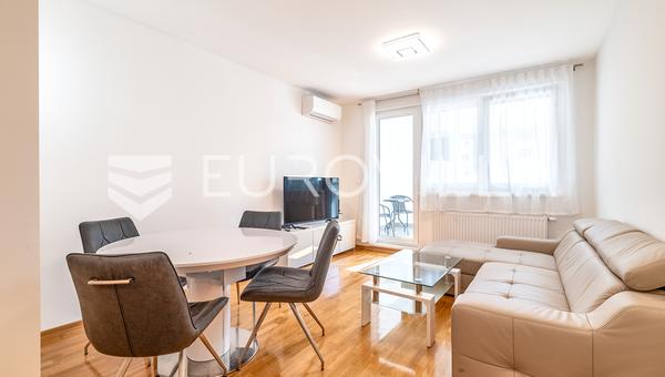 Zagreb, Borovje, dvosoban stan uz garažno parkirno mjesto, 52,36 m²