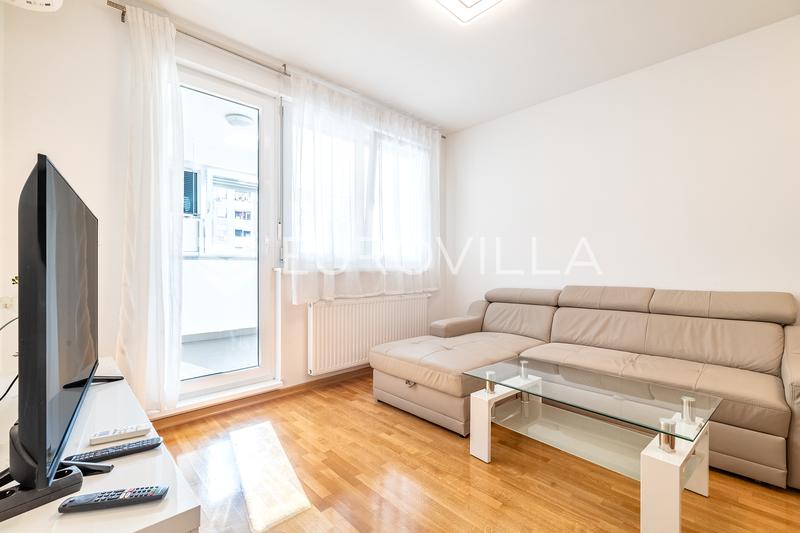 Zagreb, Borovje, dvosoban stan uz garažno parkirno mjesto, 52,36 m² - 2