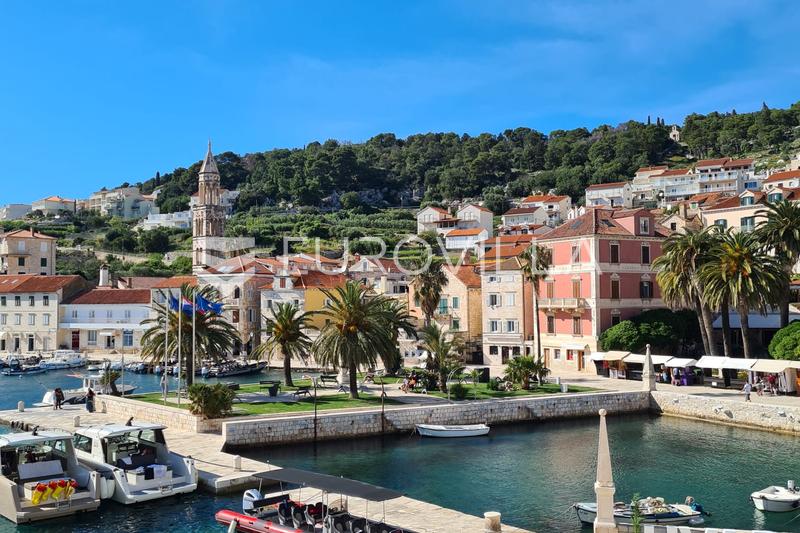 Hvar, Hvar, zazidljivo zemljišče z gradbenim dovoljenjem - 2