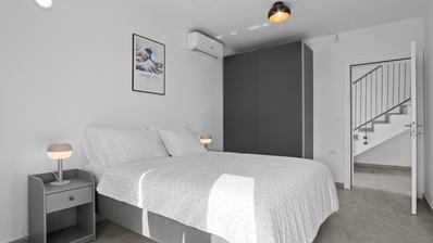 Istra, Poreč, dvojna kuća 168 m² s 4 spavaće sobe i 3 parkirna mjesta