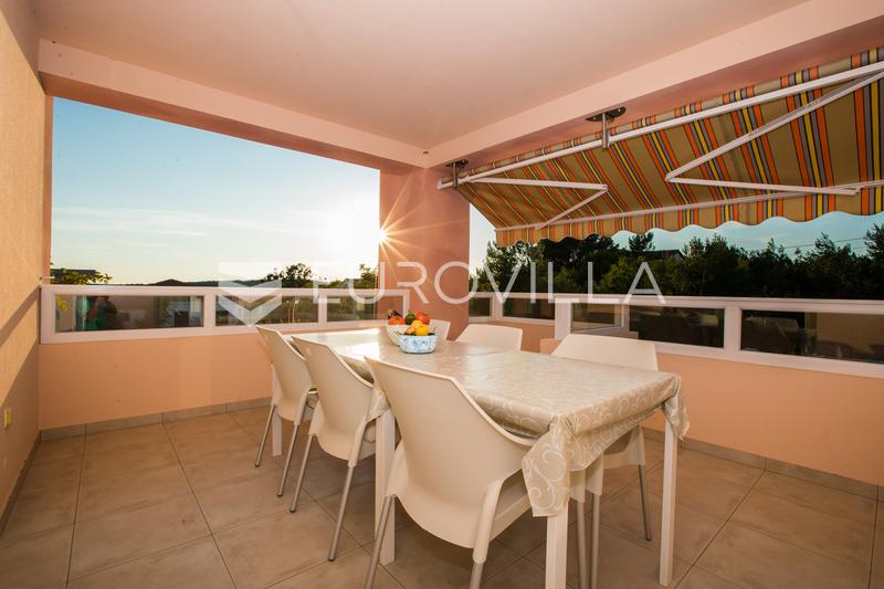 Rab, Barbat, denize 200 m mesafede iki odalı daire, 93 m² - 13