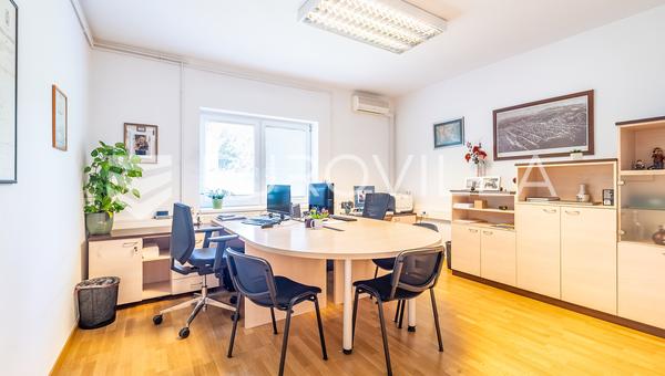 Záhřeb, Trnje, funkční kancelářská budova 240 m² na pozemku 360 m², garáž