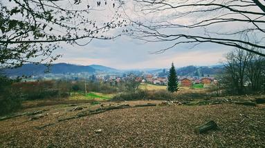 Duga Resa, land 5600, in a quiet location with a beautiful view, surrounded by greenery
