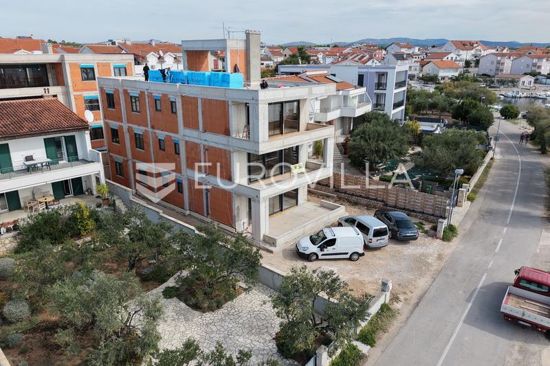 Vodice, NYBYGG, treroms leilighet på stranden, 121 m² - 10