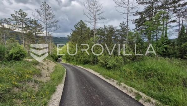 Buzet, Crnica, terreno para construção com 1920 m²