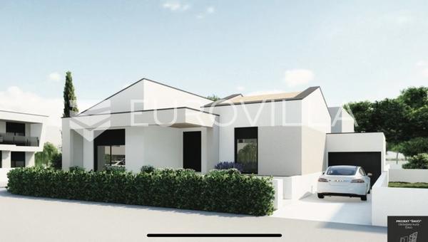 Pula, Sikici, fristående hus med garage 125 m2