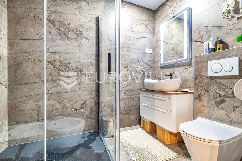 Zagreb, Šestine, five-room apartment with a view of greenery, a garage, and an additional apartment - 13