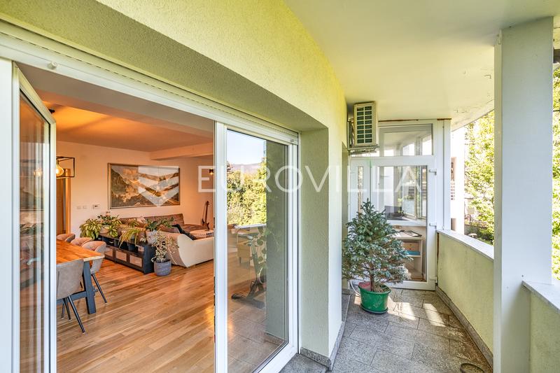 Zagreb, Šestine, five-room apartment with a view of greenery, a garage, and an additional apartment - 6