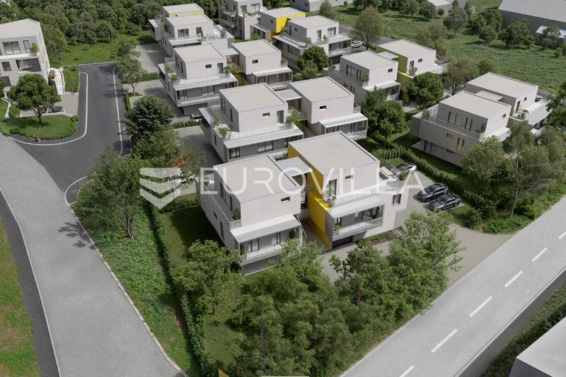 Samobor, Bregana građevinsko zemljište s građevinskom dozvolom i projektom za 9 stambenih objekata