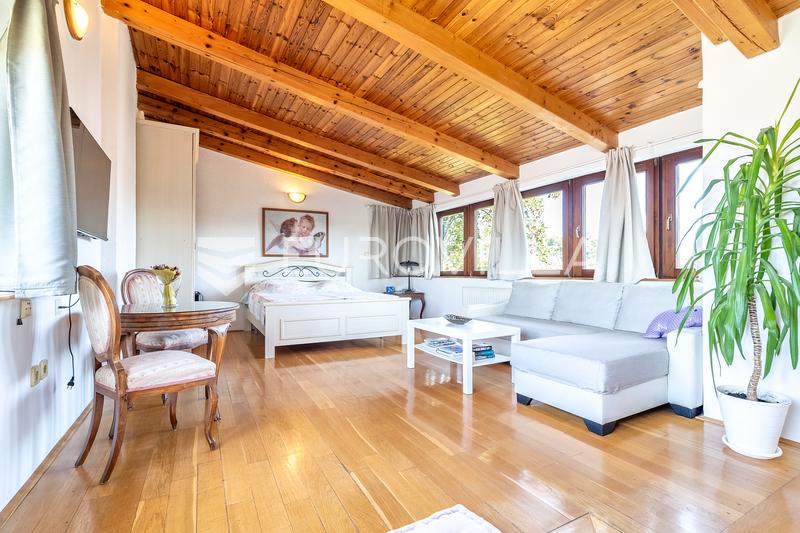 Zagreb, Pantovčak, četverosoban troetažan stan 170 m² i vanjsko parkirno mjesto - 10