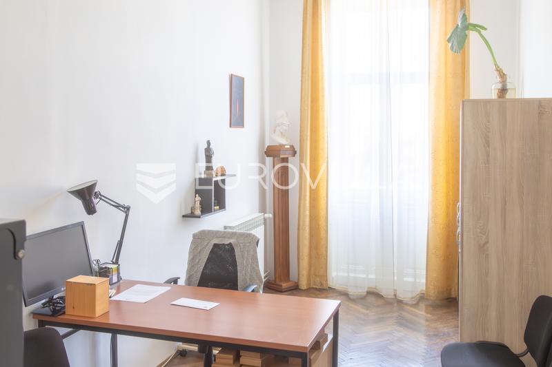Osijek, Gornji Grad, Centre, three-bedroom apartment - 4
